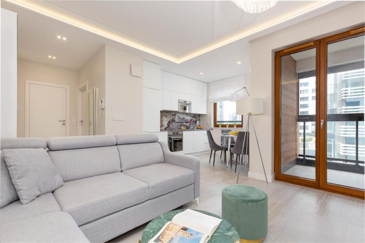 ורשה City Center Apartments Grzybowska With Parking By Noclegi Renters מראה חיצוני תמונה