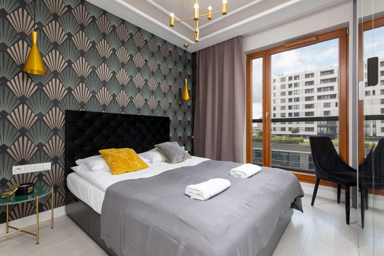 ורשה City Center Apartments Grzybowska With Parking By Noclegi Renters מראה חיצוני תמונה